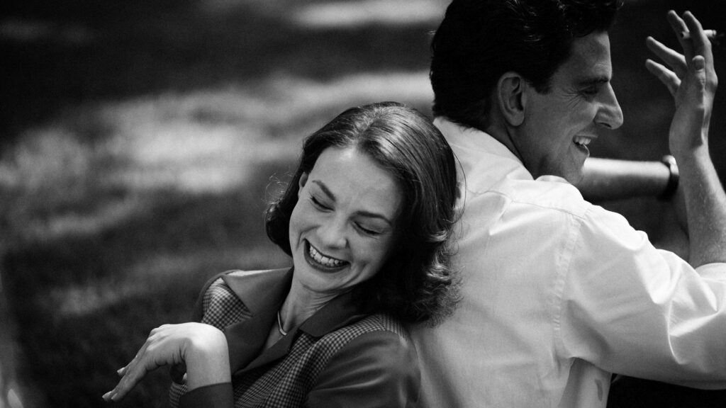  Bradley Cooper: Artistic Interpretation vs. Cultural Sensitivity